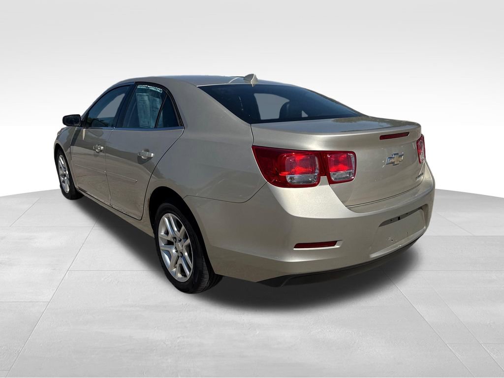 Used 2014 Chevrolet Malibu LT w/ Power Convenience Package FWD image 4