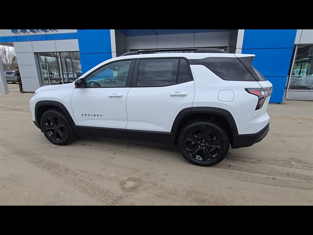 New 2026 Chevrolet Equinox LT image 6