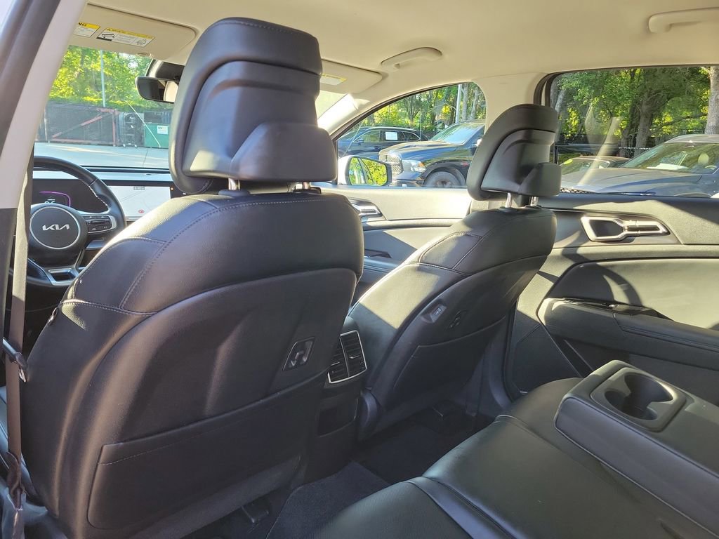 Used 2024 Kia Sportage EX image 9
