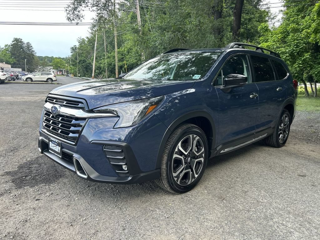 Certified 2024 Subaru Ascent Touring AWD/4WD image 4