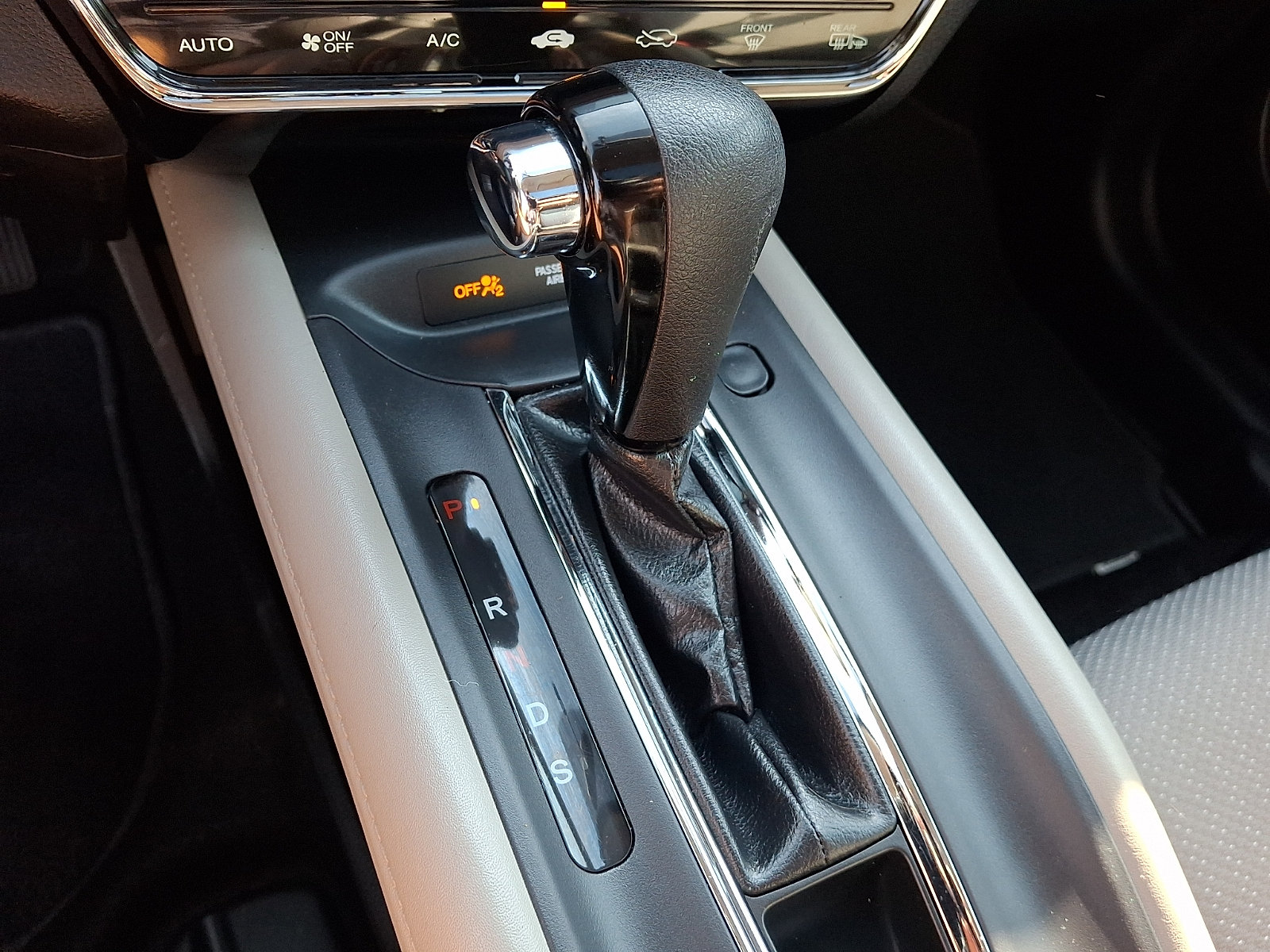Certified 2018 Honda HR-V EX image 22