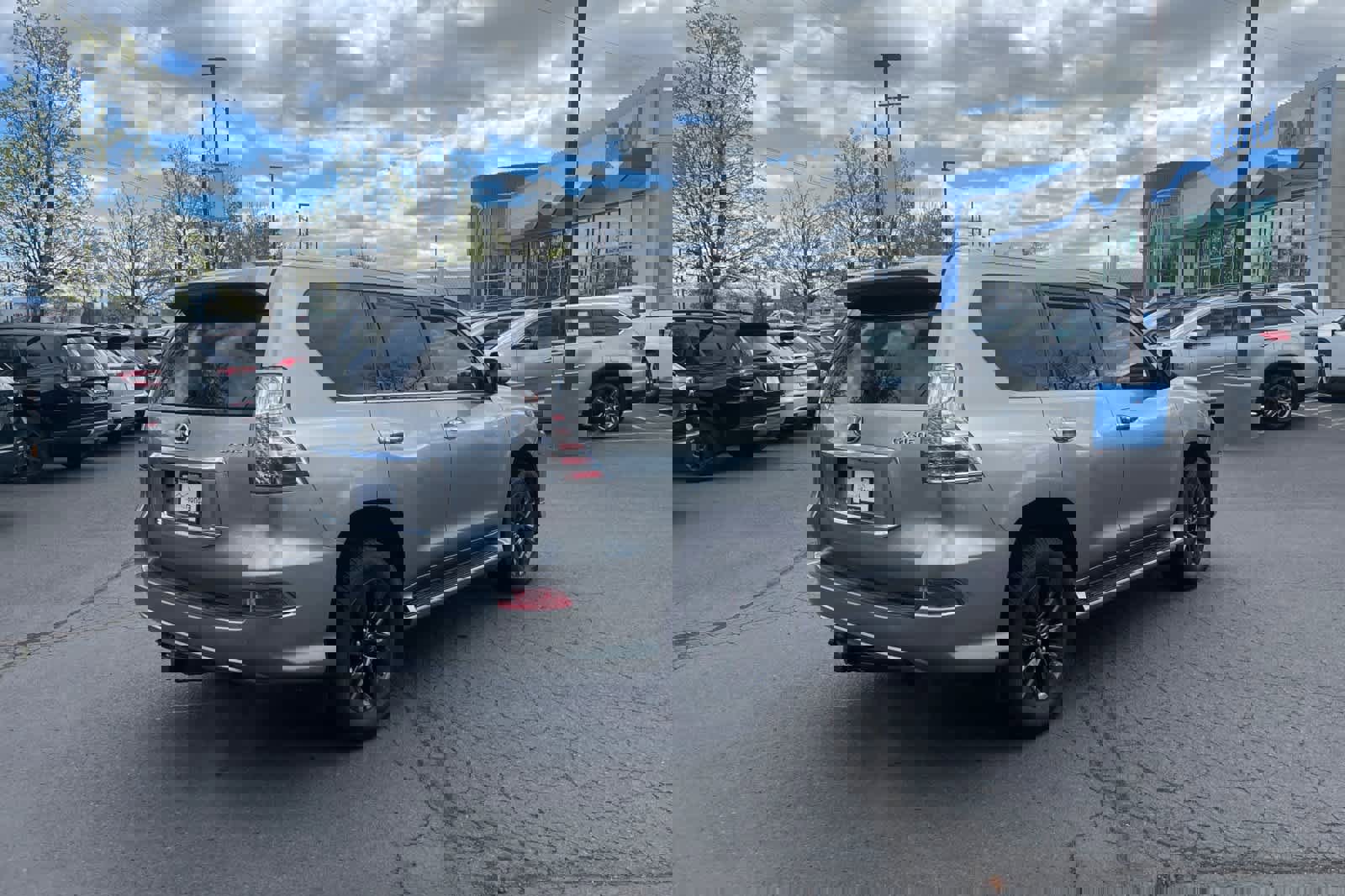 Used 2023 Lexus GX 460 Premium w/ Premium Package image 5