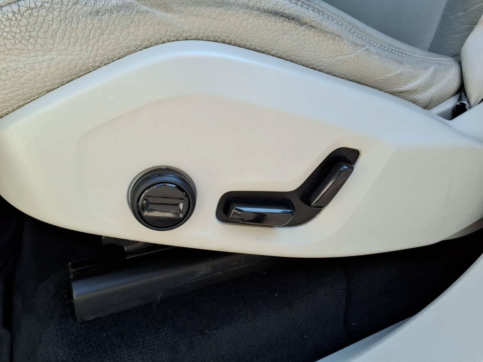 Used 2023 Volvo XC90 B6 Plus w/ Protection Package Premier AWD/4WD image 3