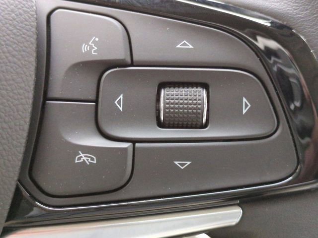 Used 2024 Buick Enclave Essence w/ Technology Package image 31