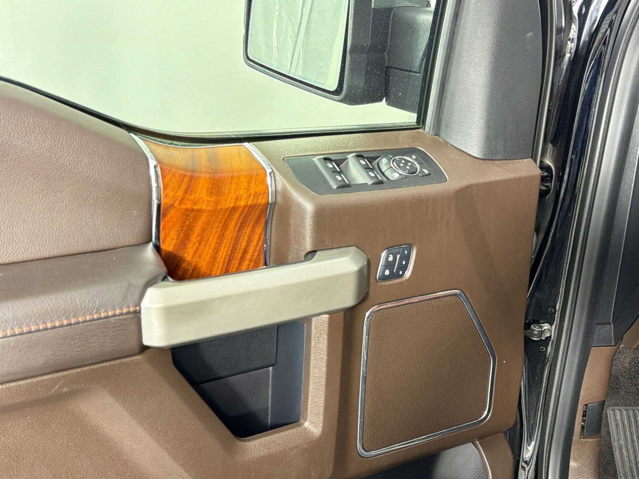 Used 2018 Ford F150 King Ranch w/ Equipment Group 601A Luxury image 15