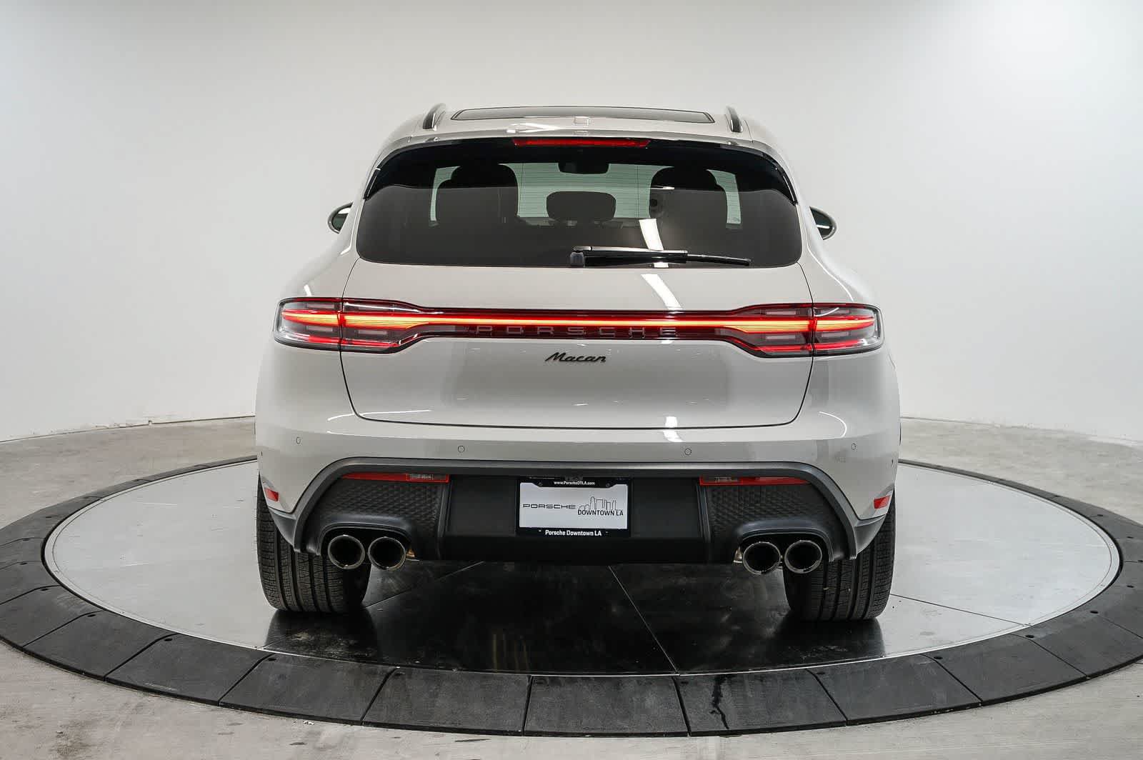 Certified 2026 Porsche Macan AWD/4WD image 10