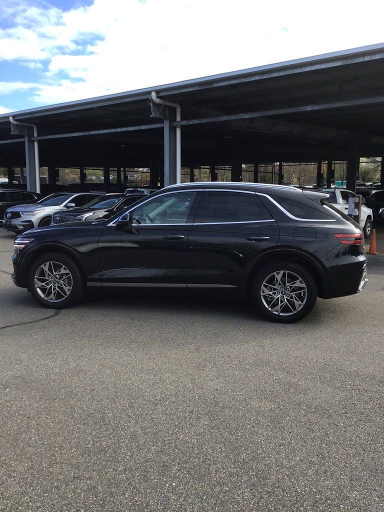 Used 2025 Genesis GV70 2.5T AWD/4WD image 5
