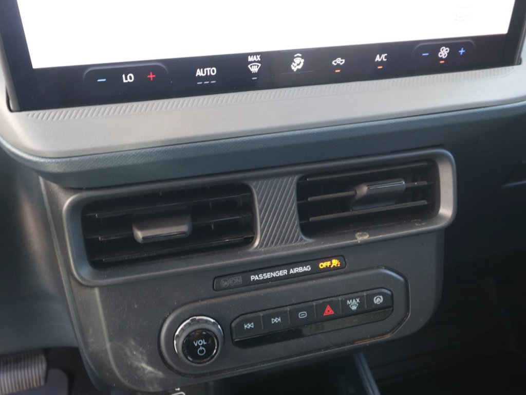 Used 2025 Ford Maverick XL w/ Equipment Group 102A AWD/4WD image 20