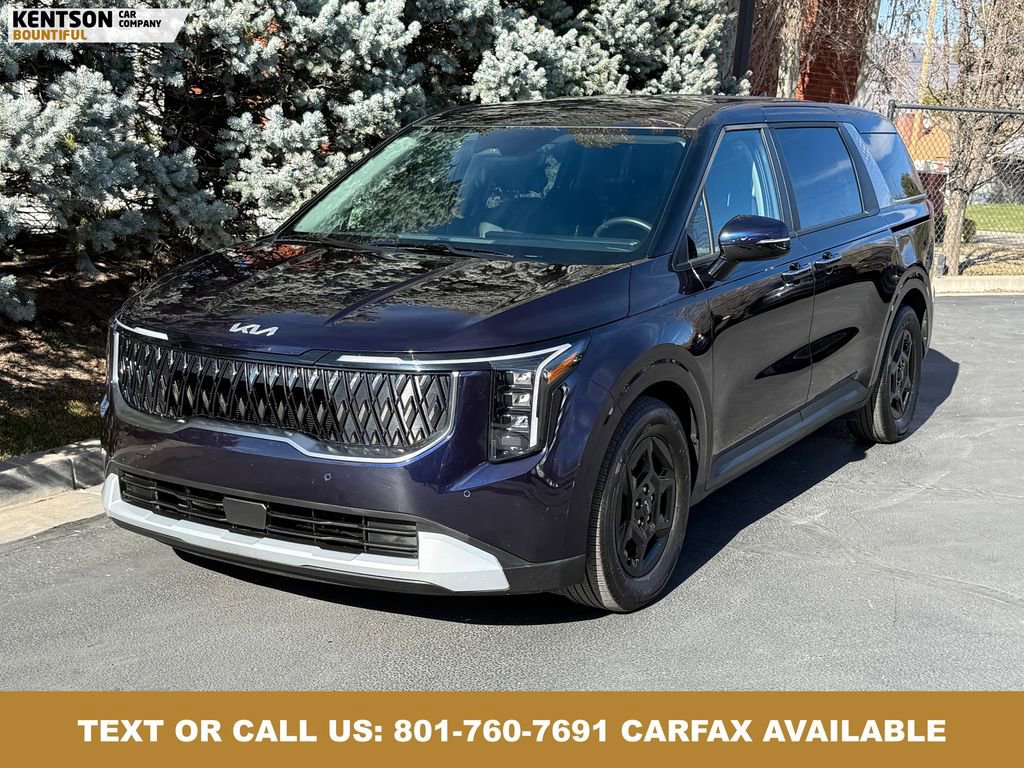 Used 2025 Kia Carnival FWD image 3