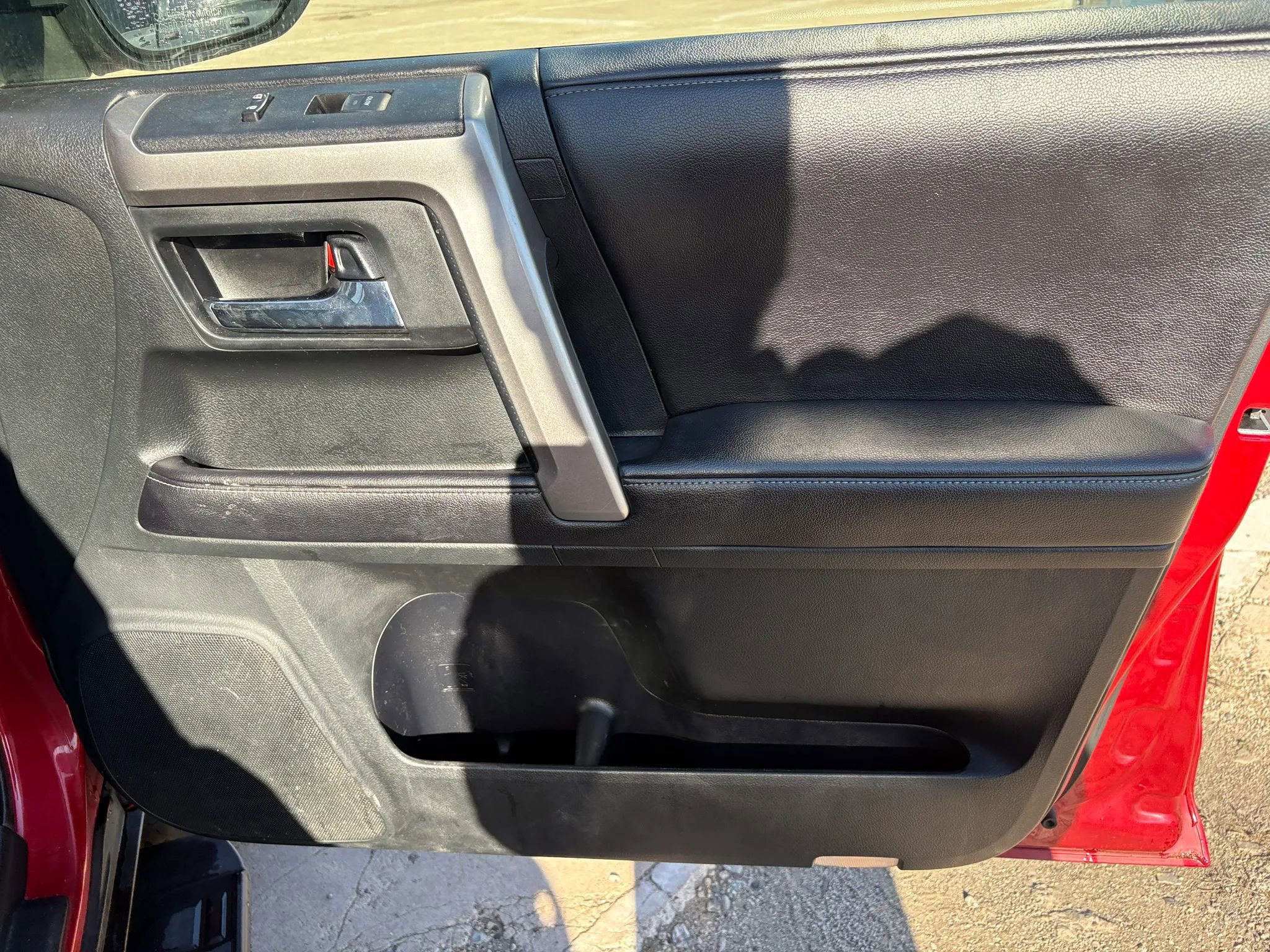 Used 2016 Toyota 4Runner SR5 image 18