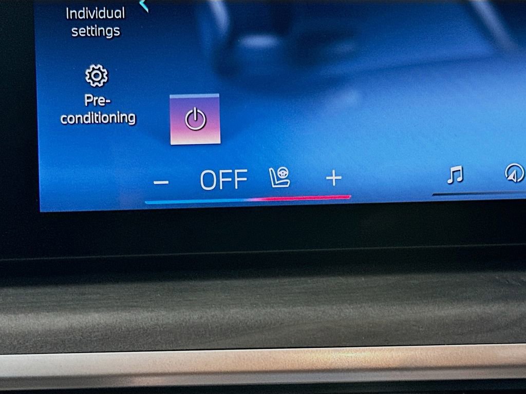 New 2026 BMW X5 xDrive40i w/ Executive Package image 27