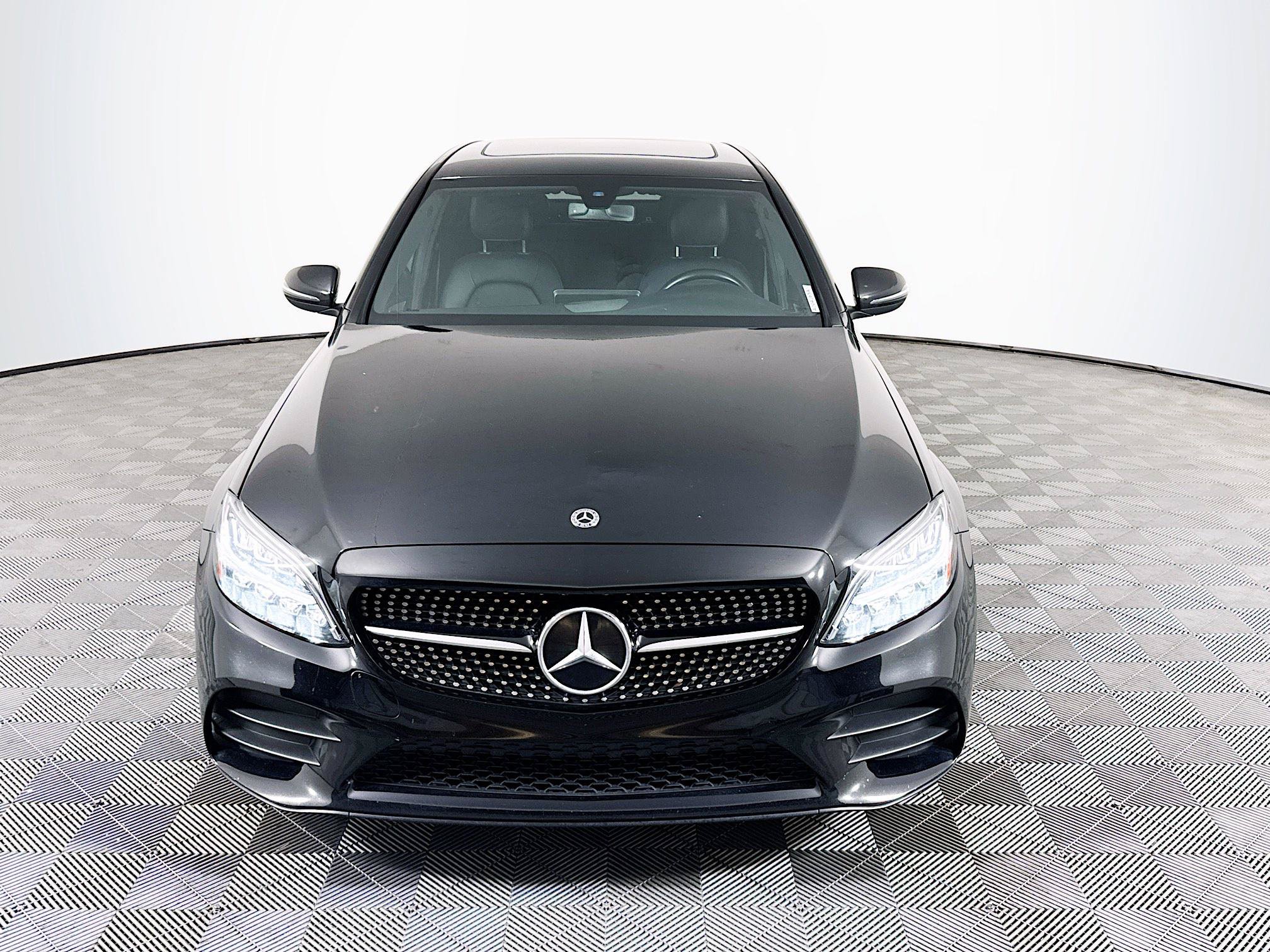 Used 2021 Mercedes-Benz C 300 Sedan image 2