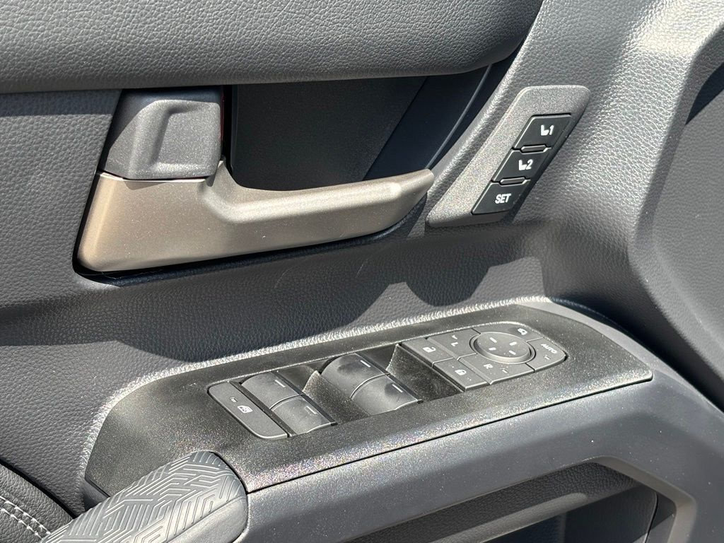 New 2026 Toyota 4Runner Limited AWD/4WD image 28