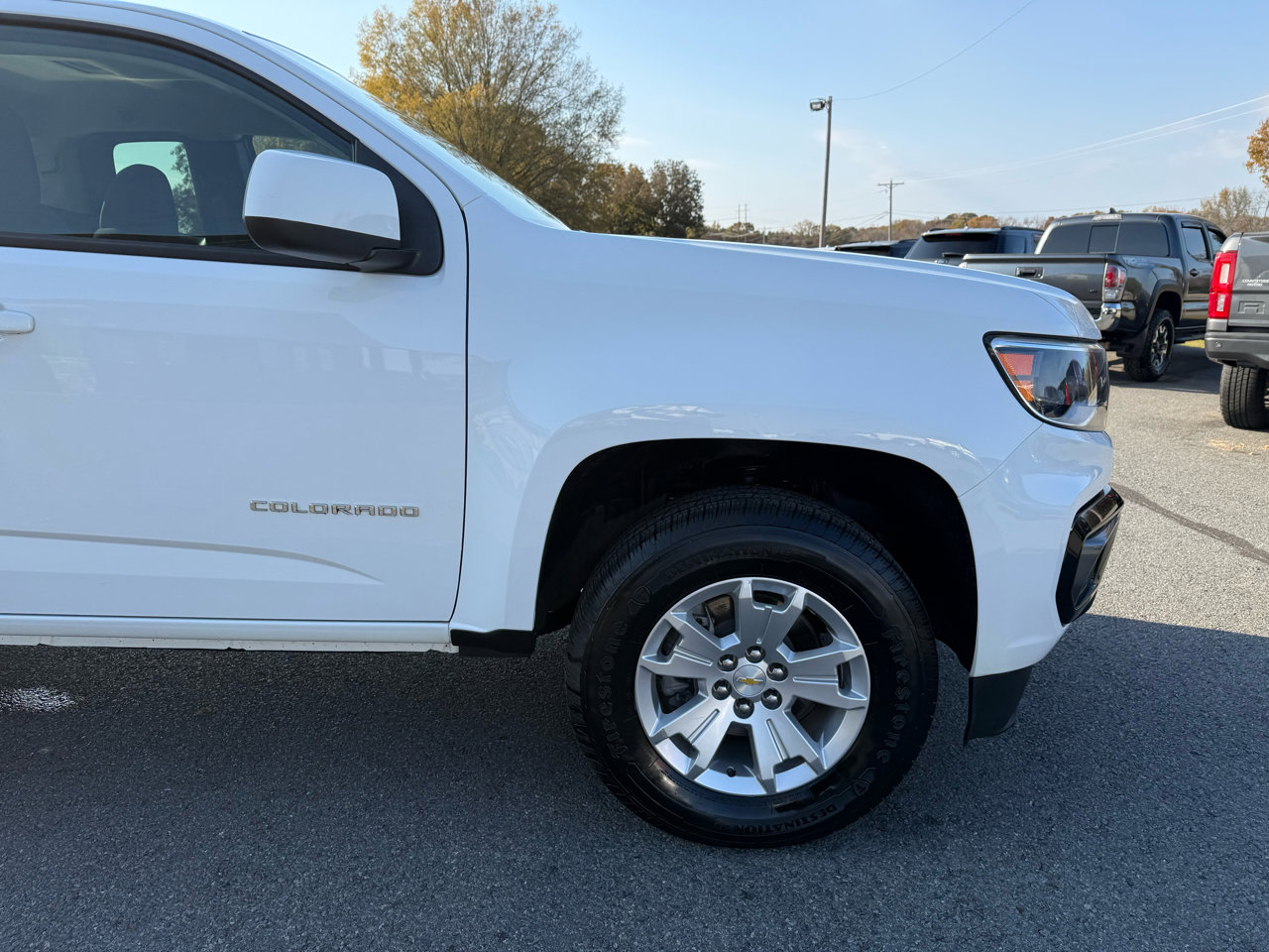 Used 2022 Chevrolet Colorado LT w/ Fleet Safety Package image 38