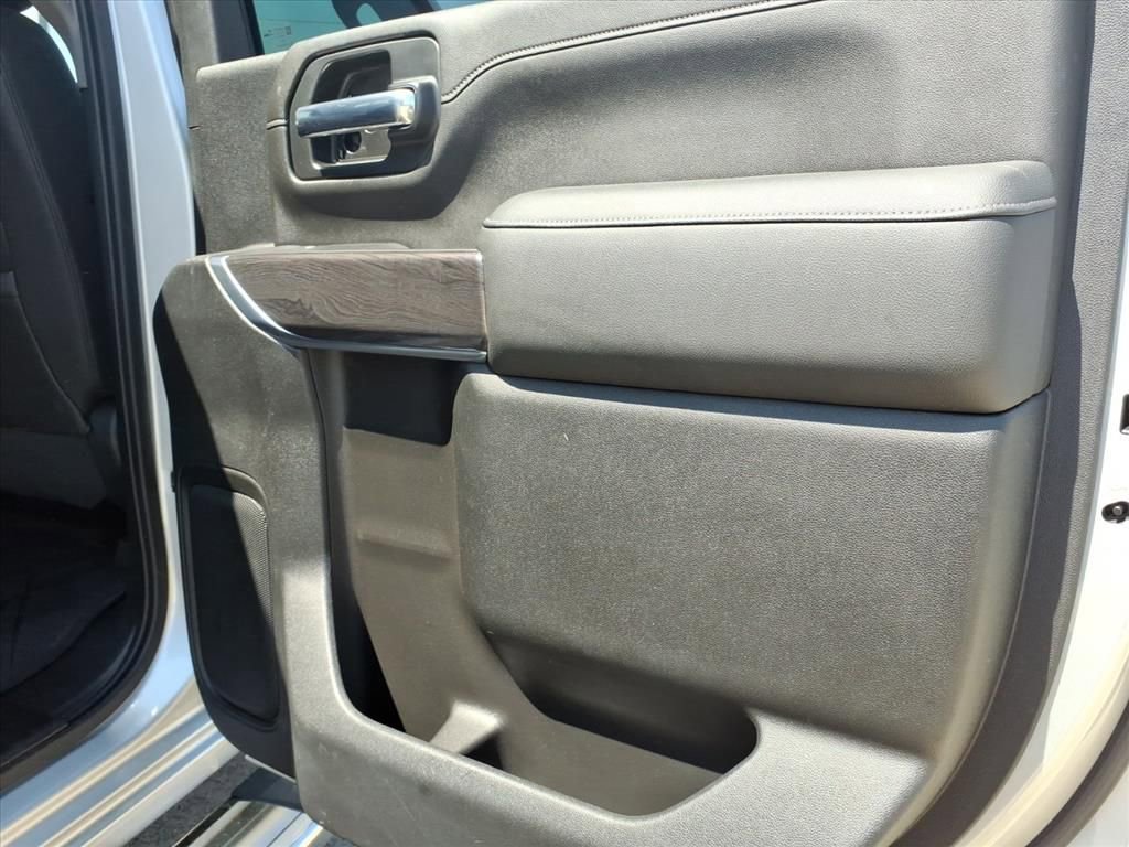 Used 2020 Chevrolet Silverado 2500 LTZ w/ LTZ Convenience Package image 13