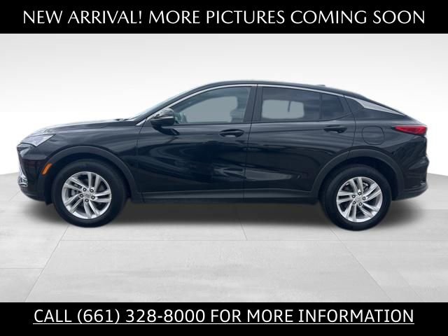Used 2025 Buick Envista Preferred image 2