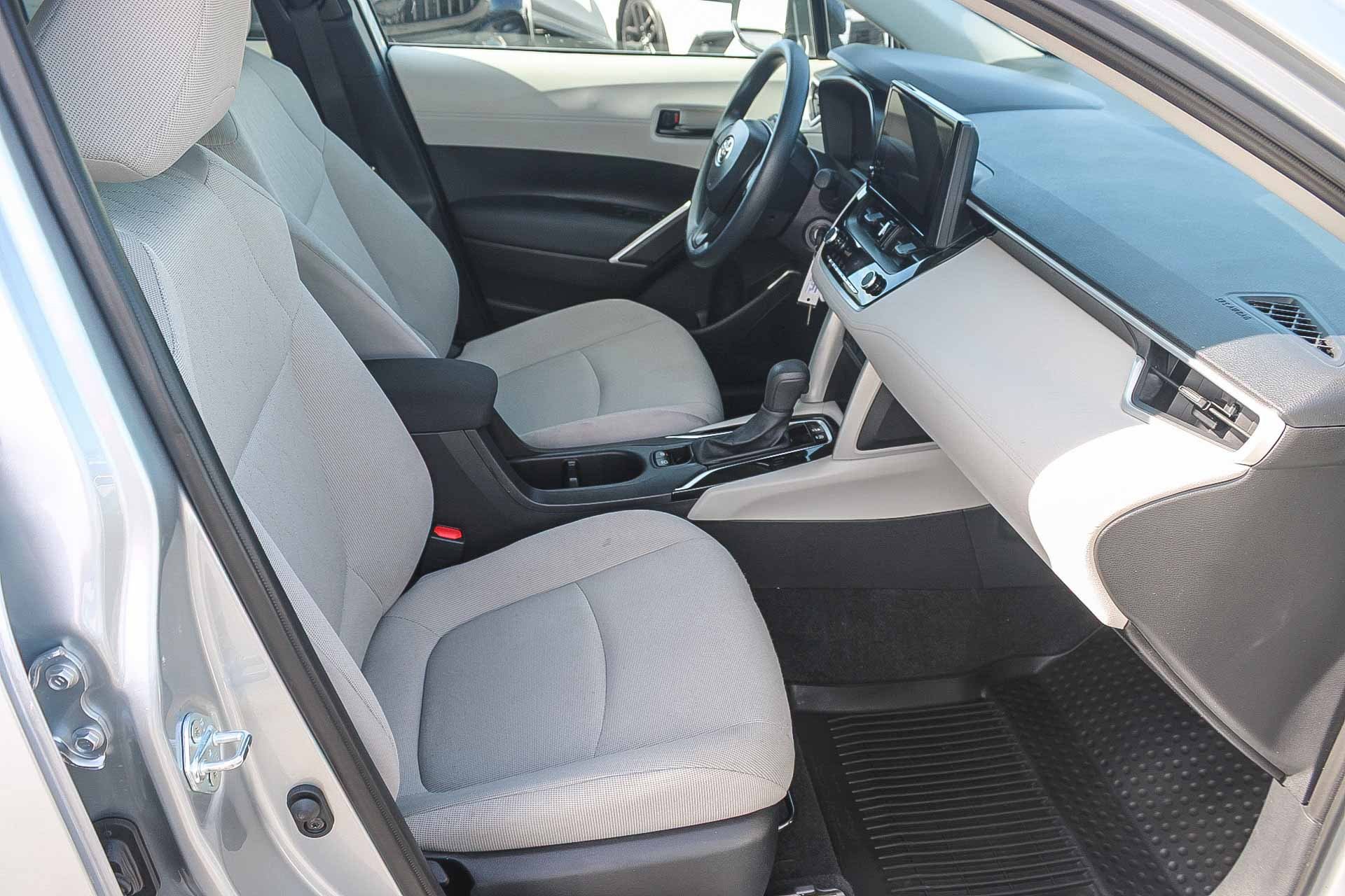 Certified 2025 Toyota Corolla Cross L FWD image 17