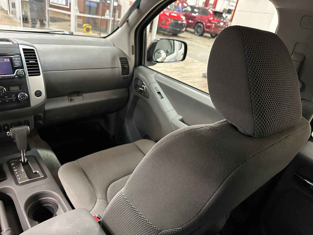 Used 2017 Nissan Frontier SV w/ SV Value Truck Package image 13