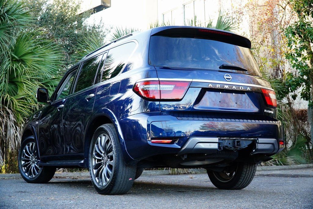 Used 2022 Nissan Armada Platinum w/ Captain's Chairs Package image 4