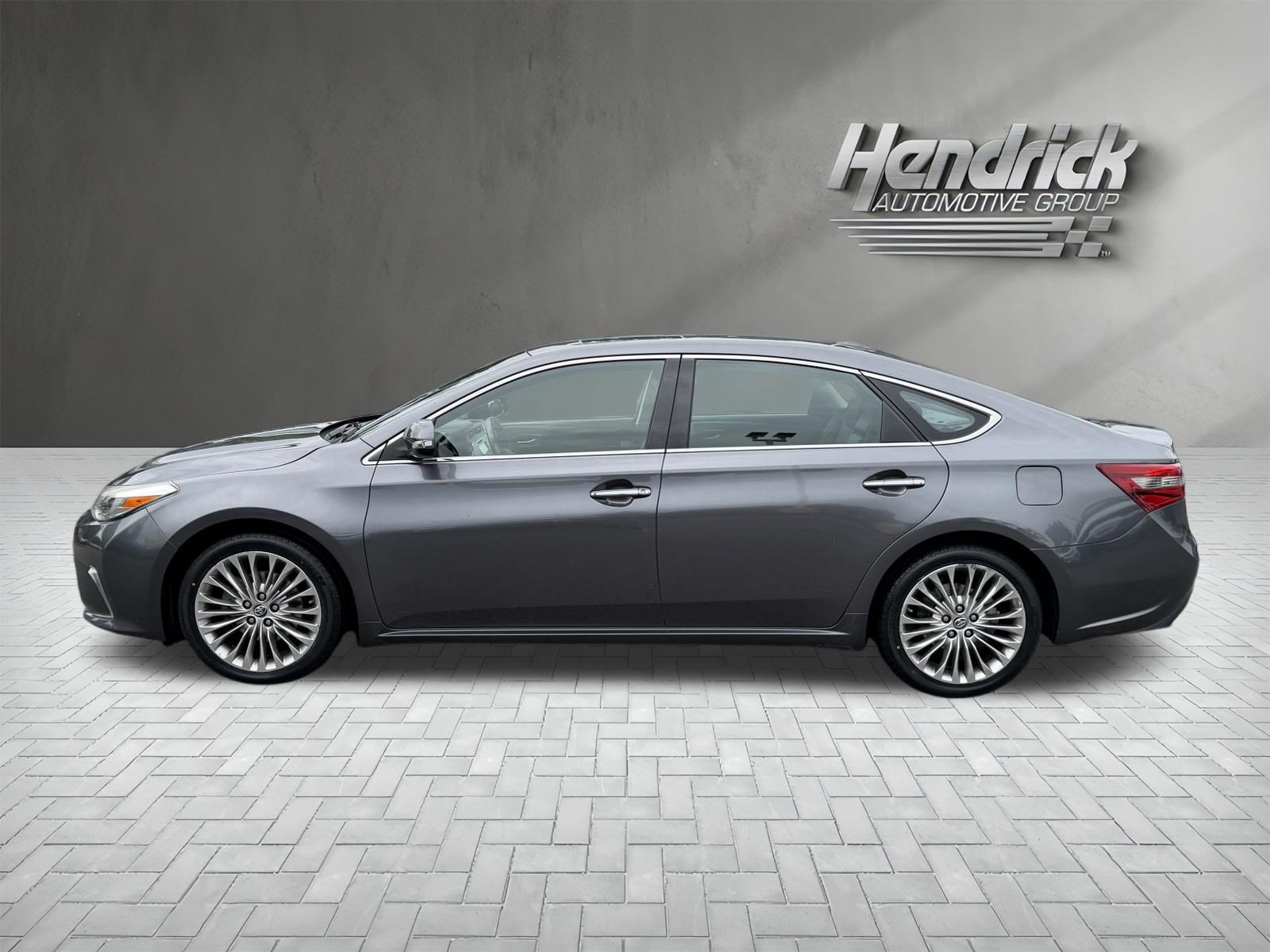 Used 2016 Toyota Avalon Limited w/ Toyota Safety Sense Package FWD image 7
