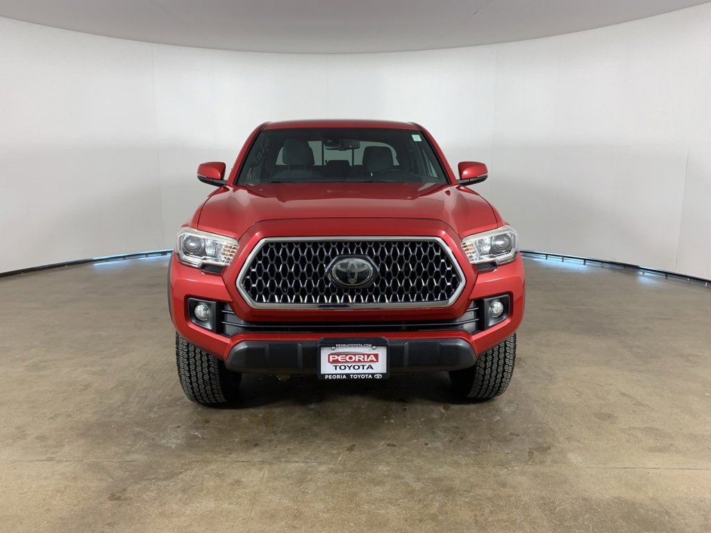 Used 2019 Toyota Tacoma TRD Sport image 3