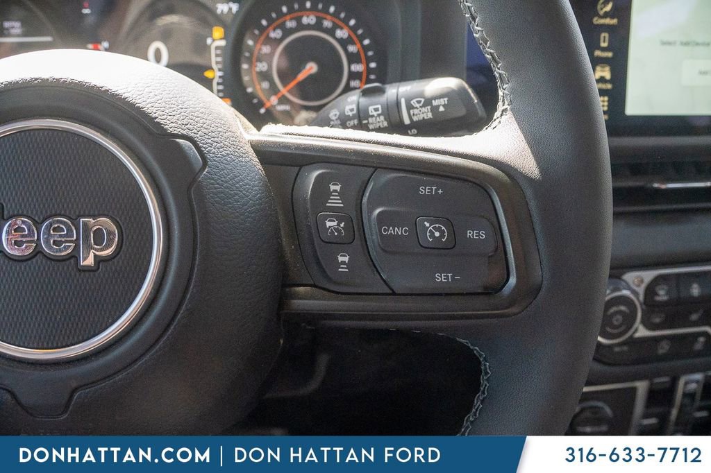 Used 2025 Jeep Wrangler Unlimited Rubicon w/ Convenience Group image 14