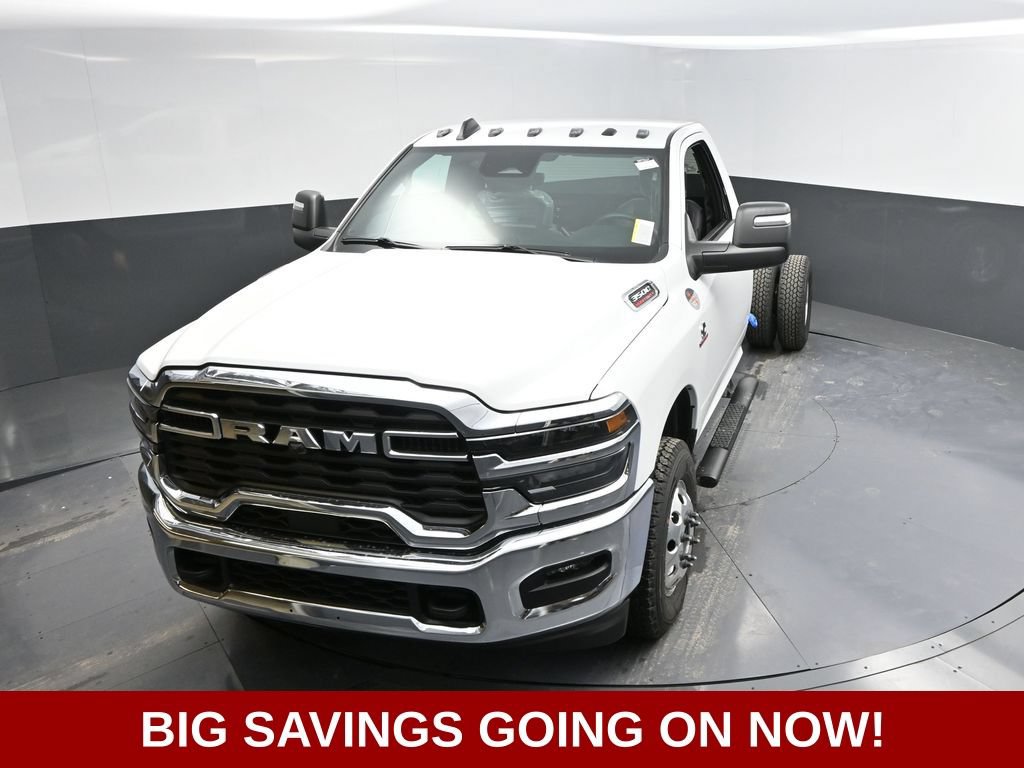 New 2026 RAM 3500 Tradesman w/ Chrome Appearance Group AWD/4WD image 33