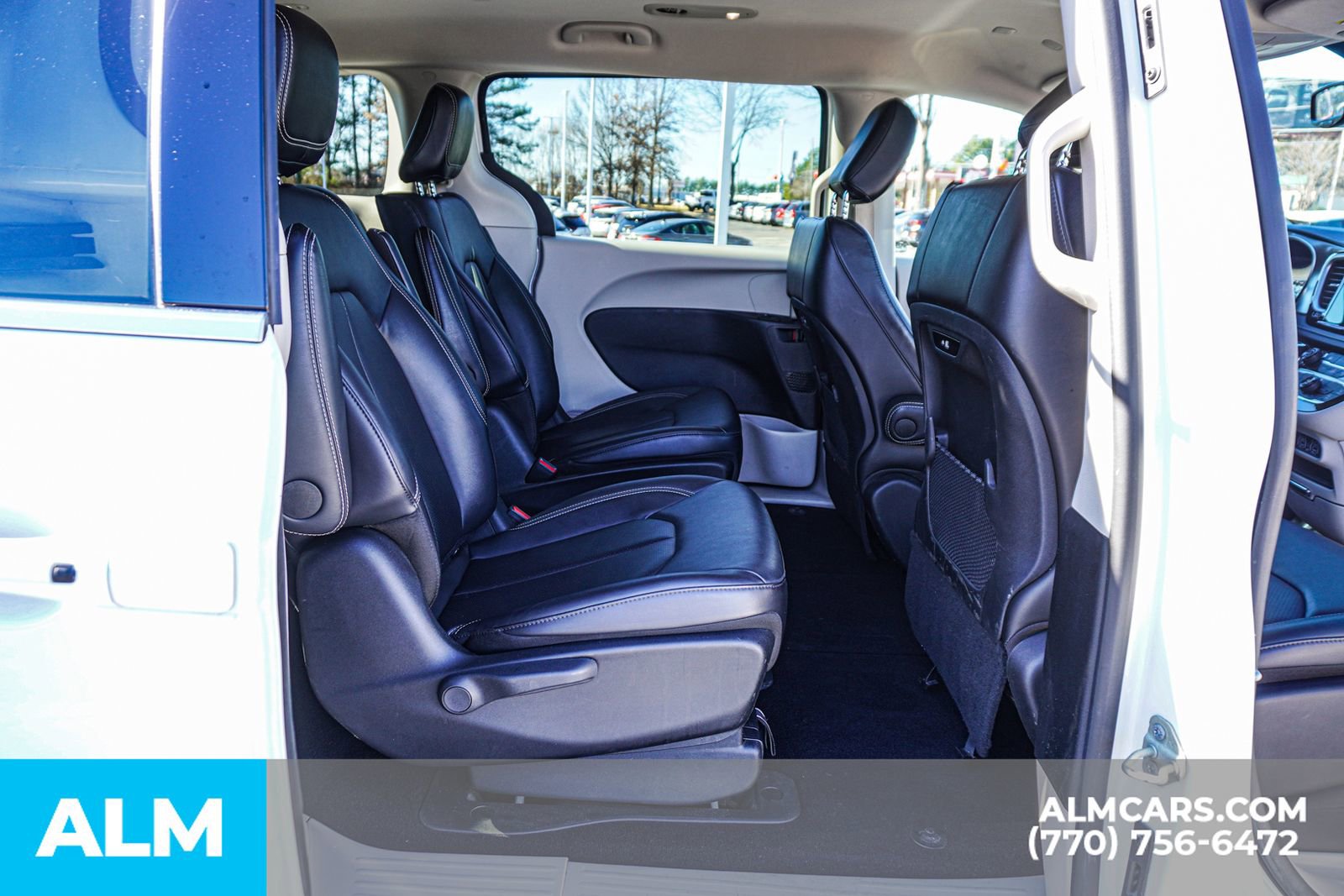 Used 2024 Chrysler Pacifica Select image 26