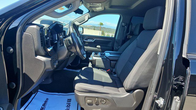 Used 2022 Chevrolet Silverado 1500 LT AWD/4WD image 19