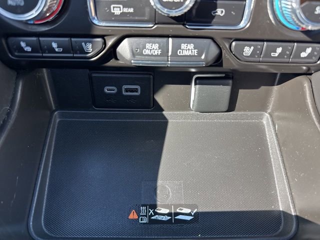 Used 2022 GMC Yukon AT4 image 13