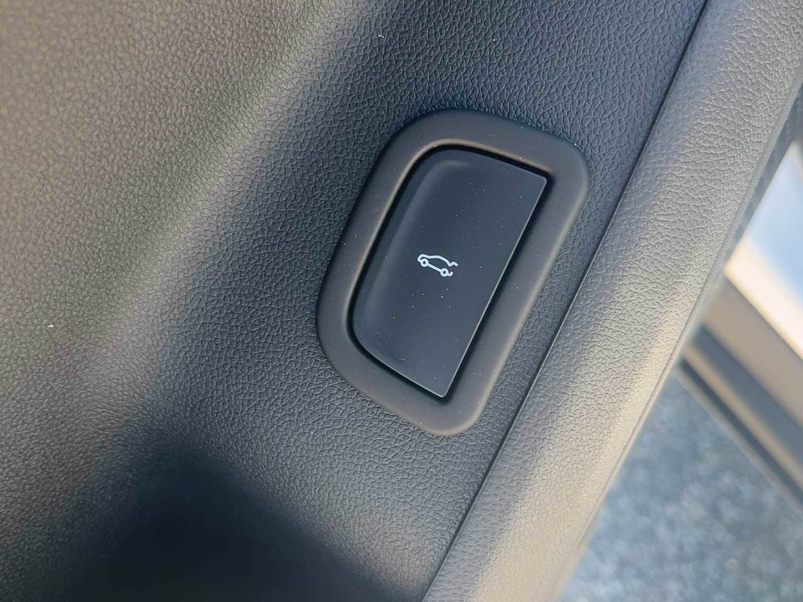 New 2026 Chevrolet Traverse LT FWD image 30
