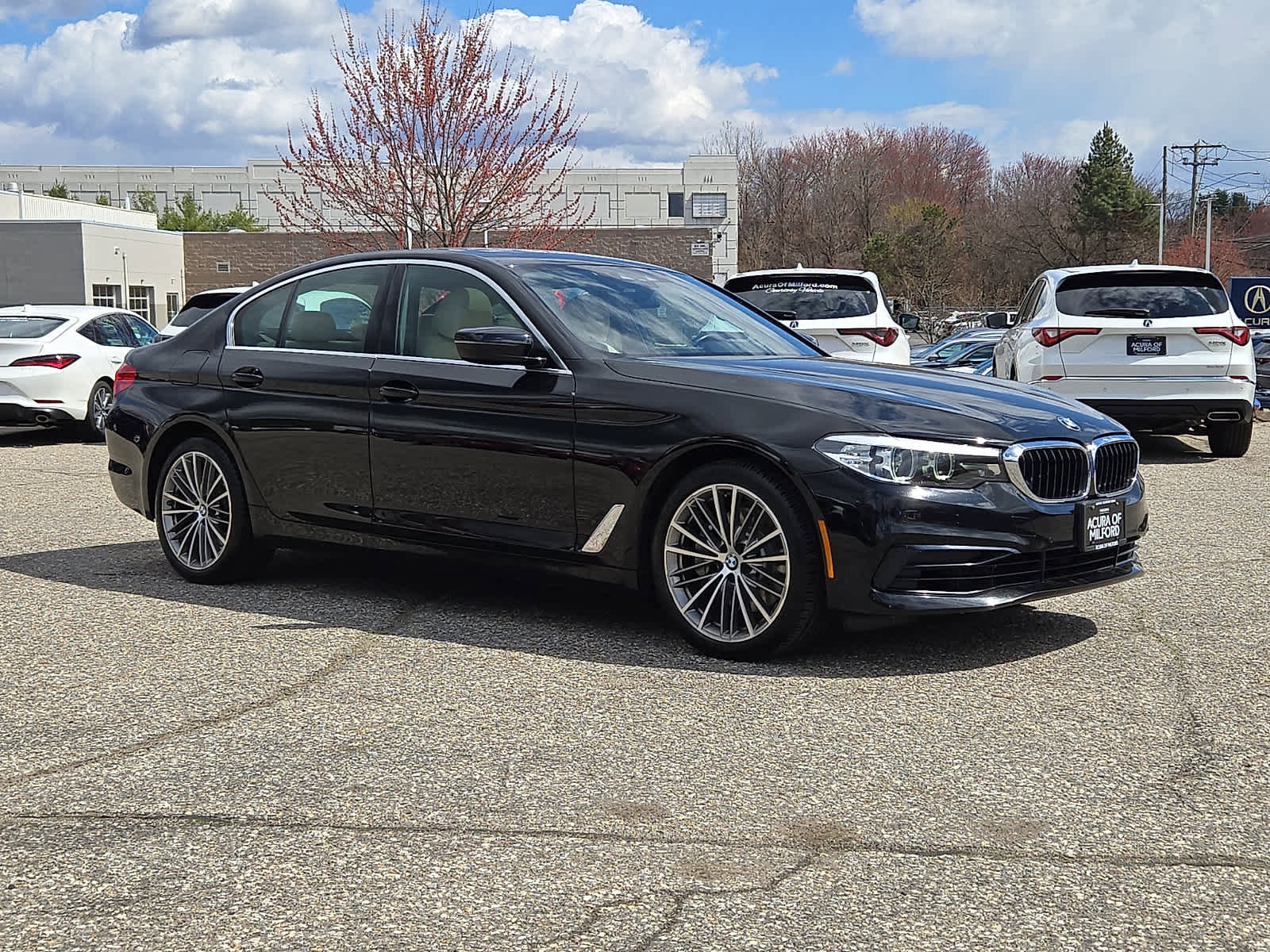 Used 2020 BMW 530i xDrive w/ Premium Package image 4