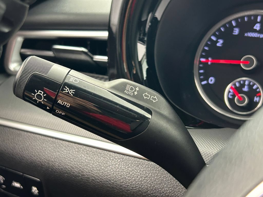 Used 2021 Kia K5 LXS FWD image 27