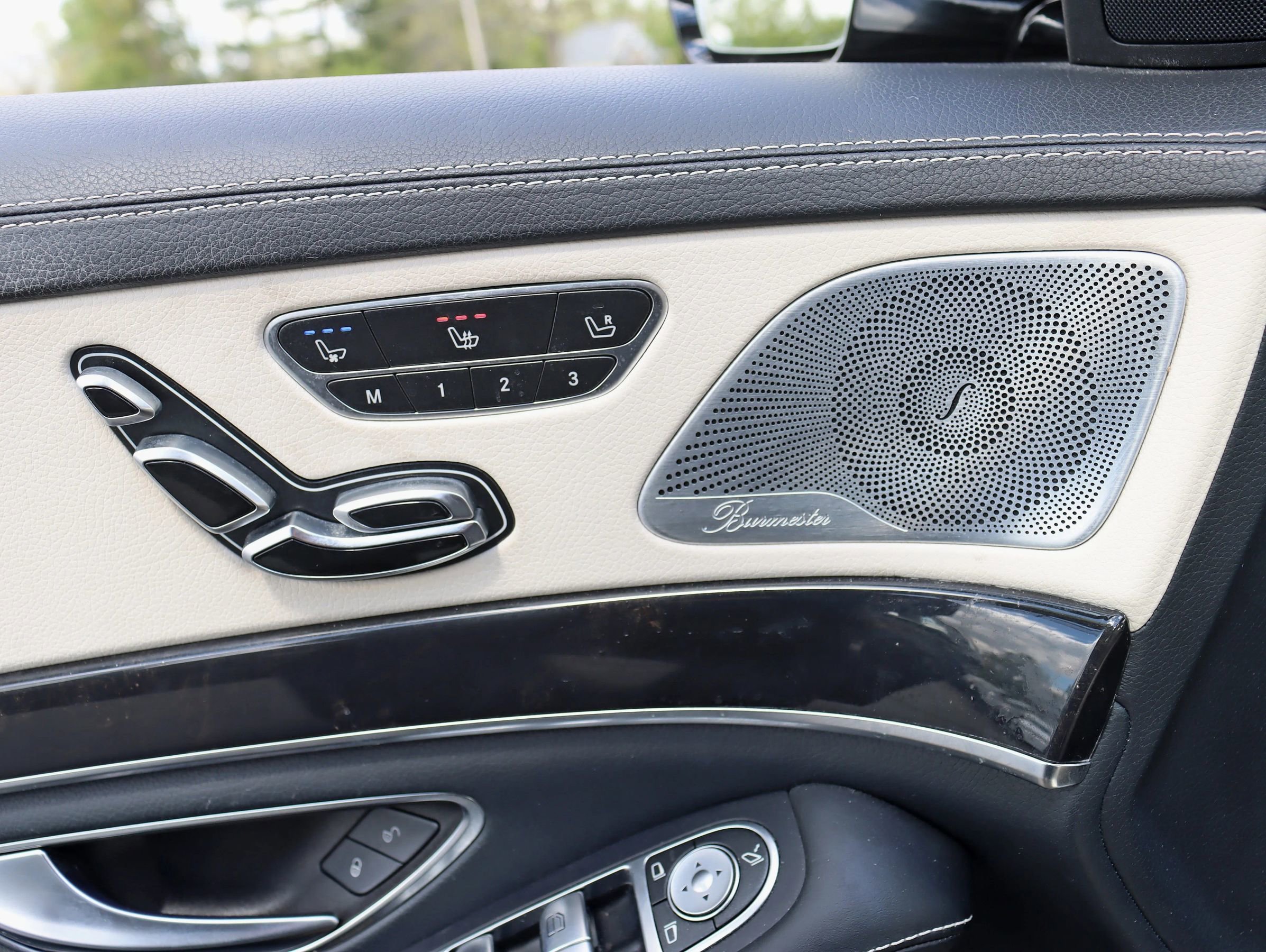 Used 2019 Mercedes-Benz S 560 Sedan image 40