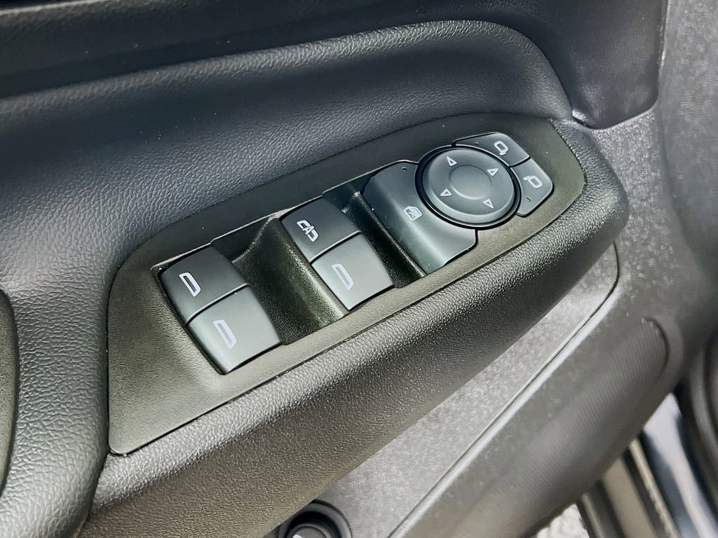 Used 2023 Chevrolet Equinox LT image 31