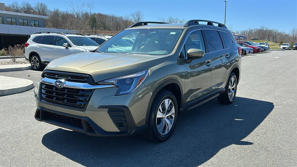 Used 2025 Subaru Ascent Premium AWD/4WD image 3