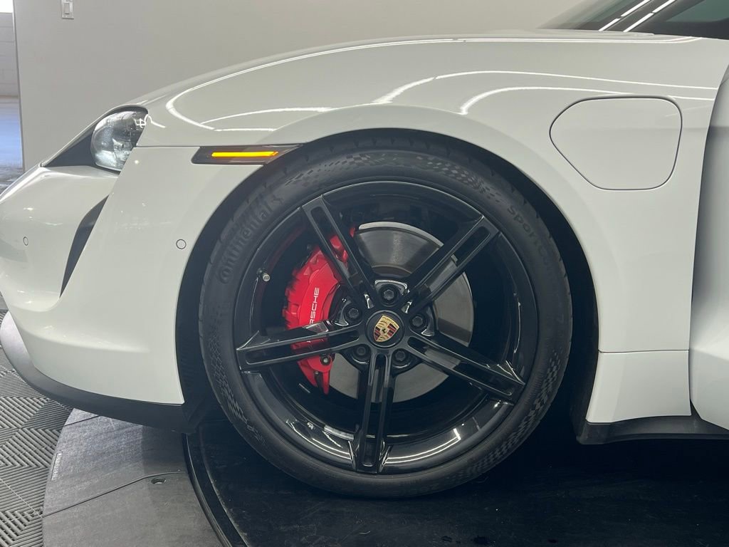 Used 2020 Porsche Taycan 4S image 7
