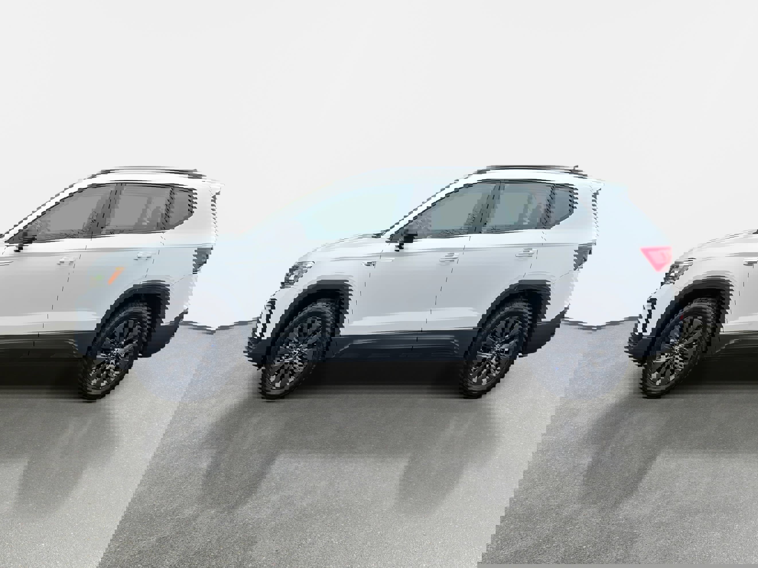 Certified 2022 Volkswagen Taos S w/ IQ Drive S Package image 6