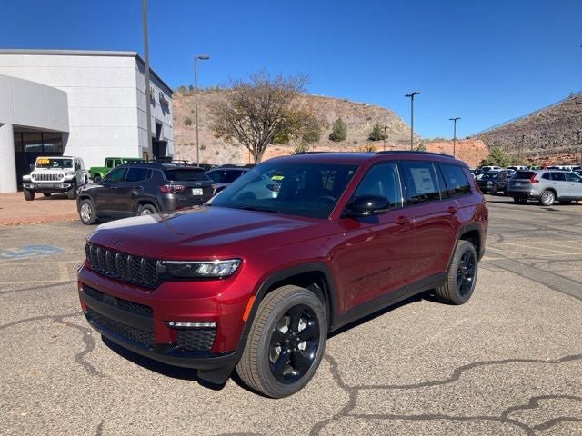 New 2025 Jeep Grand Cherokee L Limited w/ Black Appearance Package AWD/4WD image 2