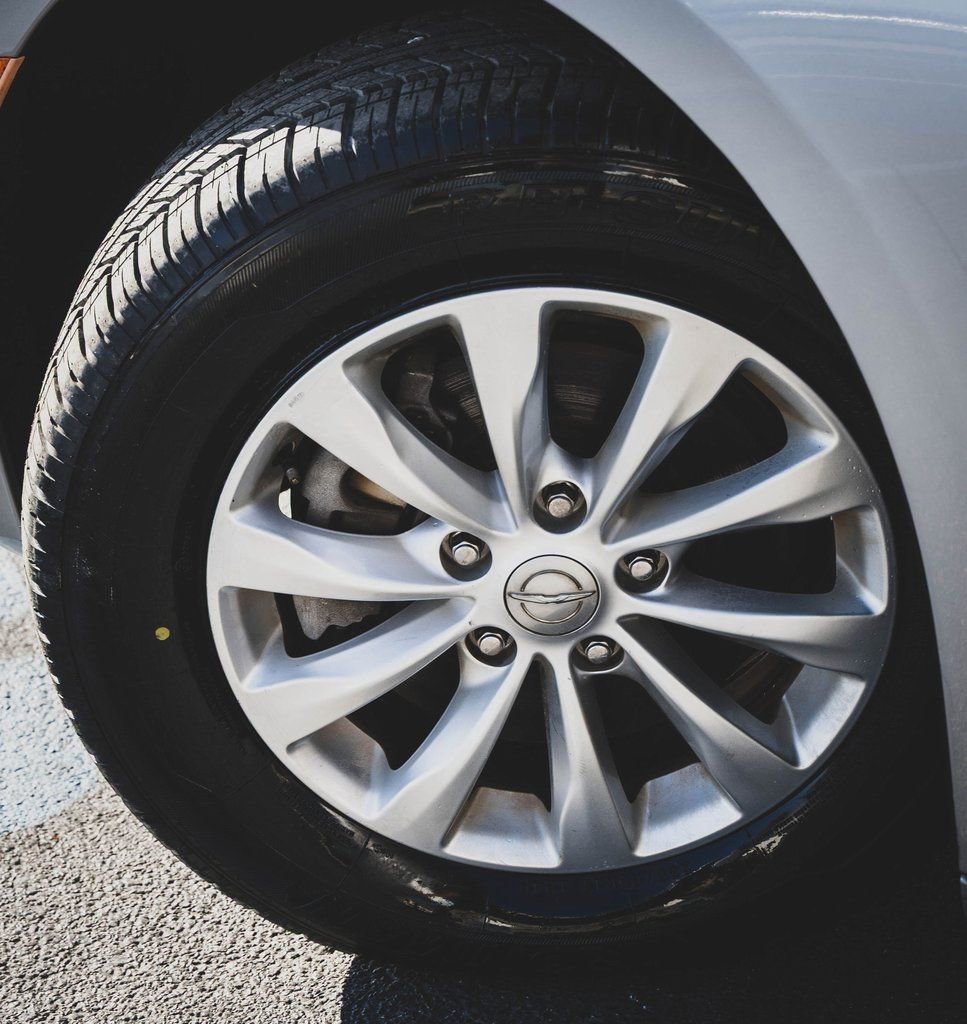 Used 2019 Chrysler Pacifica Touring-L image 16