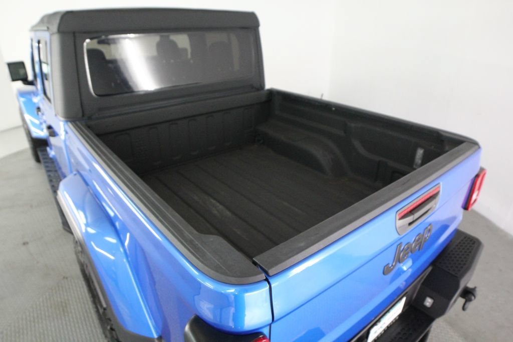 Used 2023 Jeep Gladiator Sport AWD/4WD image 32