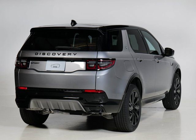 Used 2025 Land Rover Discovery Sport Dynamic SE image 2