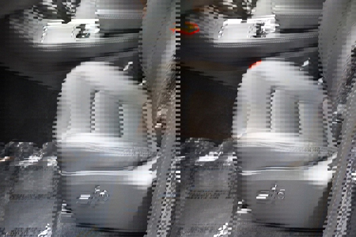 Used 2023 Tesla Model Y Long Range image 21