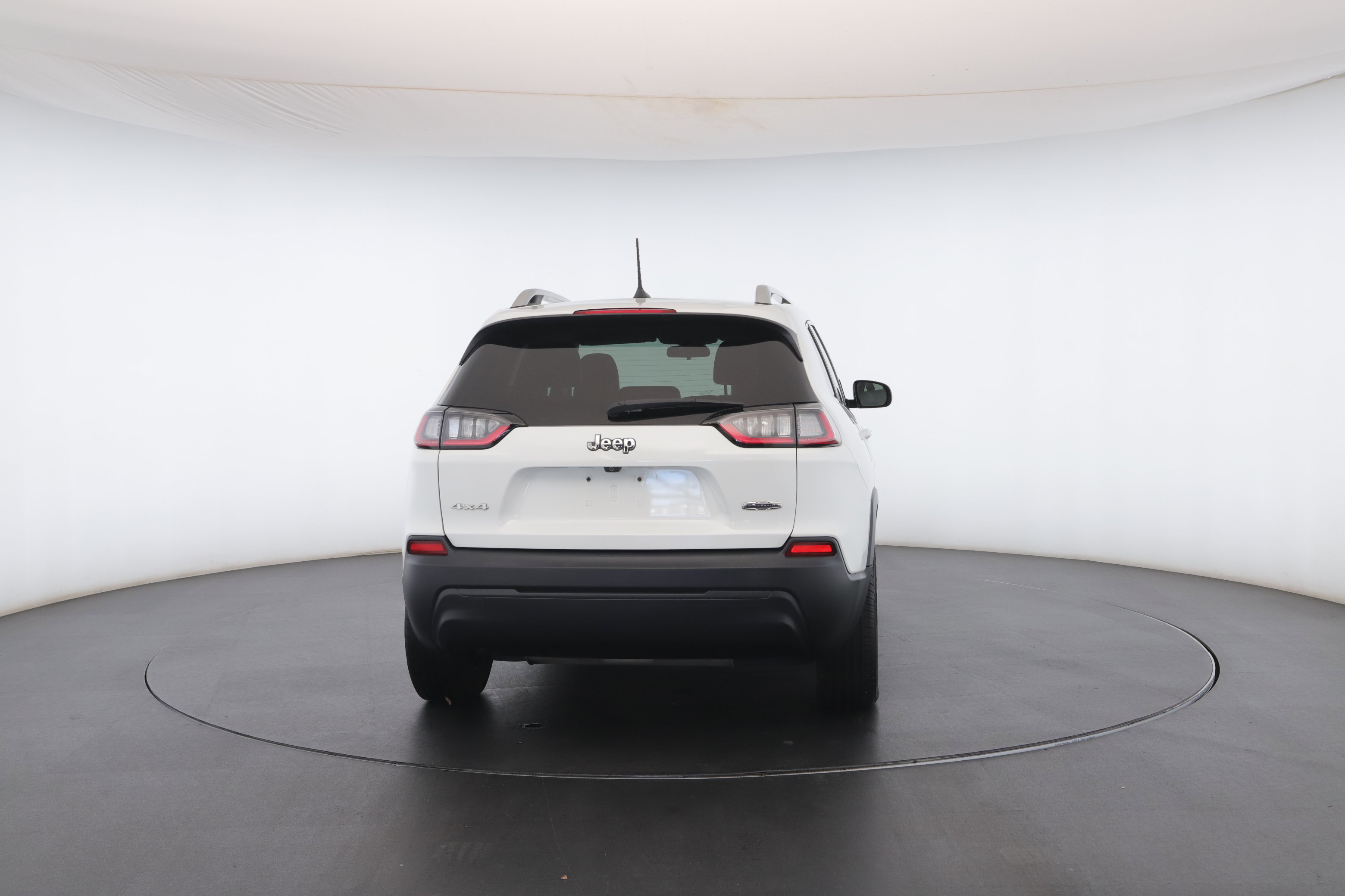 Used 2019 Jeep Cherokee Latitude Plus image 23