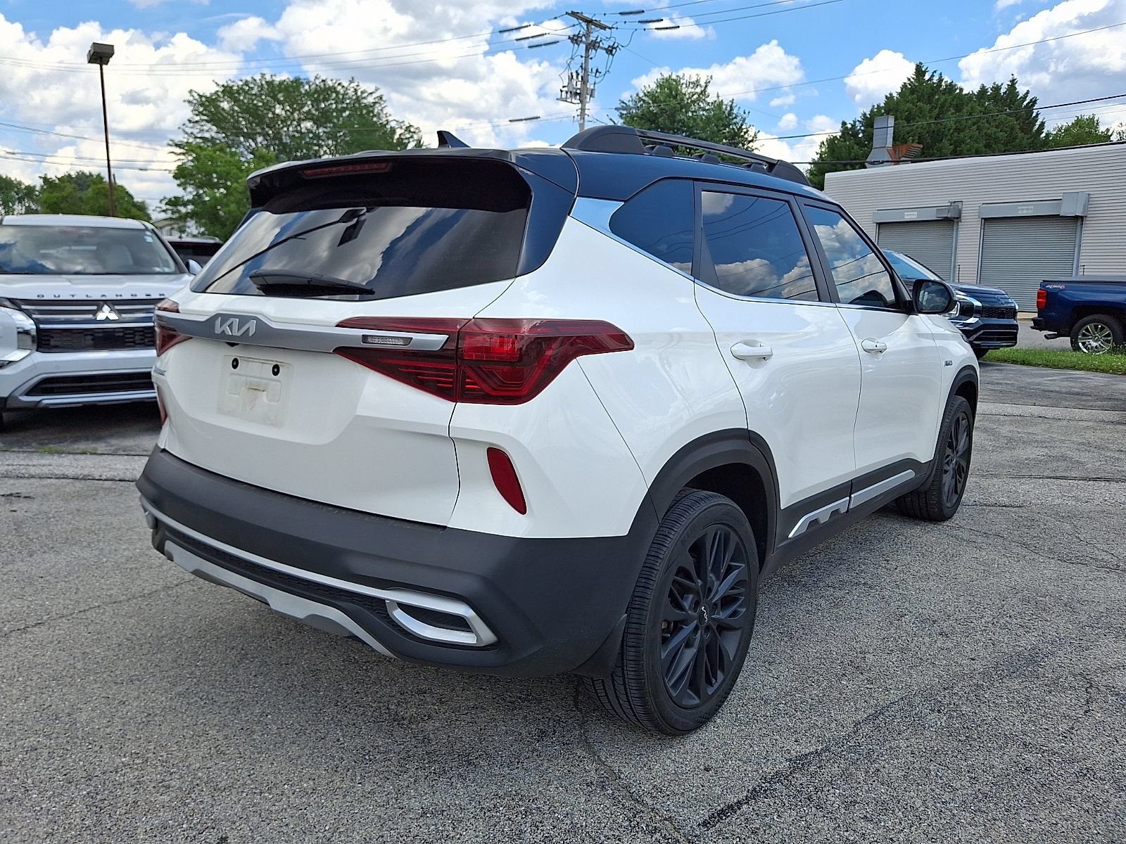 Used 2022 Kia Seltos Nightfall Edition AWD/4WD image 7
