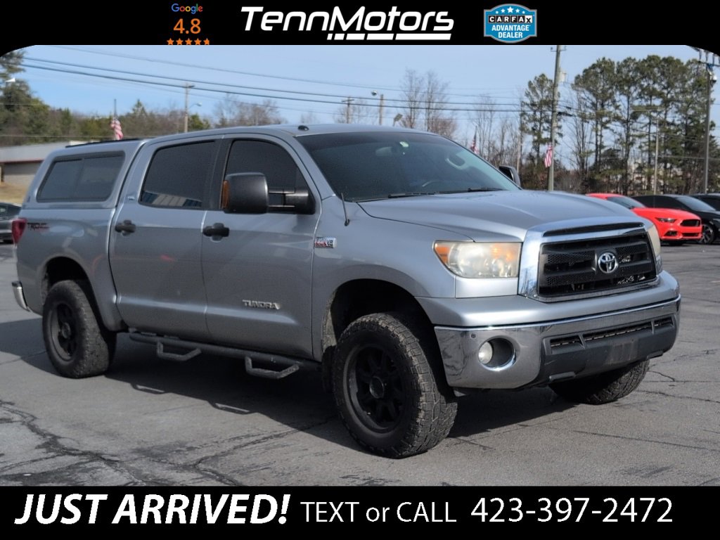 Used 2011 Toyota Tundra 4x4 CrewMax image 3