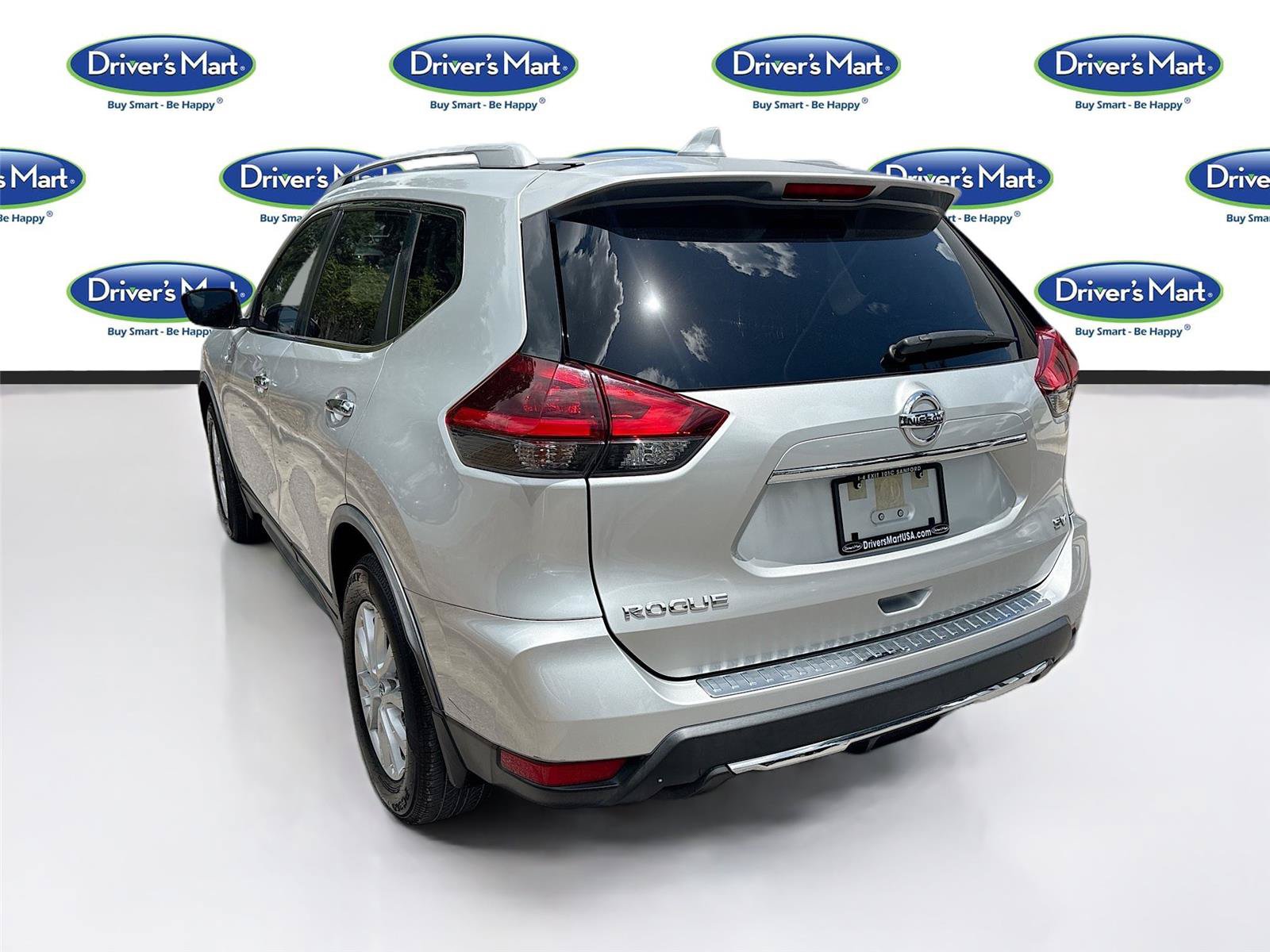 Used 2018 Nissan Rogue SV FWD image 5