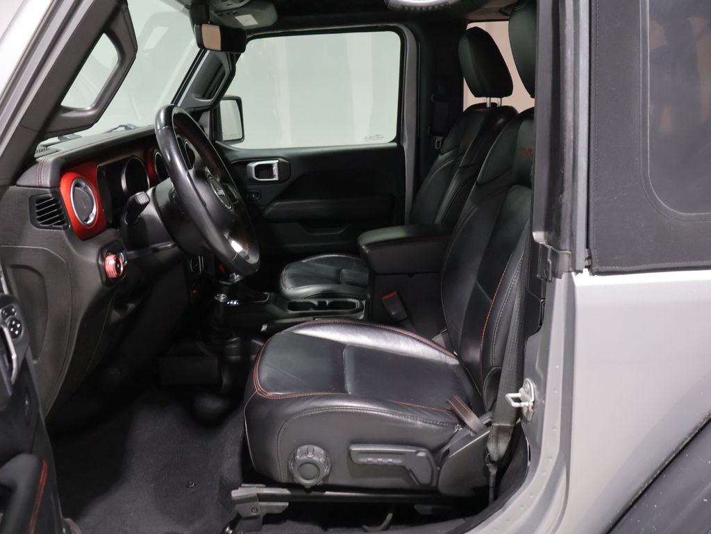 Used 2018 Jeep Wrangler Rubicon AWD/4WD image 11