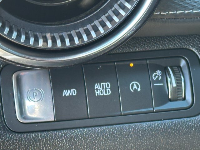 Used 2026 Chevrolet Equinox LT AWD/4WD image 22
