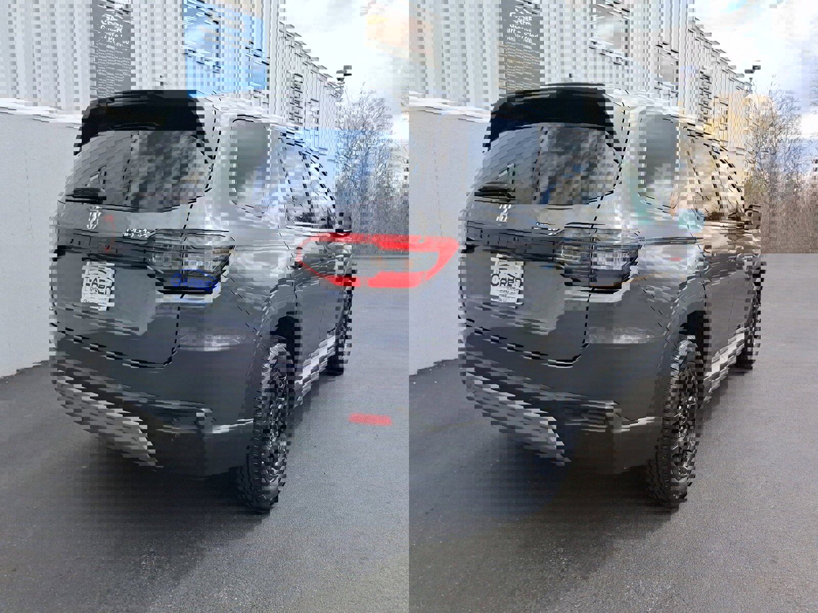 Used 2024 Honda Pilot EX-L image 10